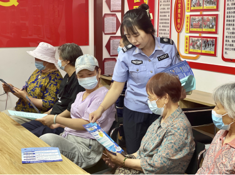 南昌路街道華僑社區(qū)：普法進(jìn)社區(qū) 構(gòu)筑“保護(hù)墻”